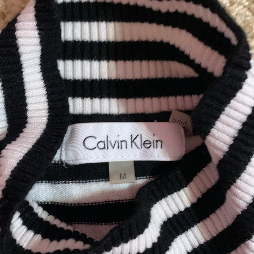 Women’s Calvin Klein Black and White Striped Turtleneck Sweater Medium - Picture 6 of 10